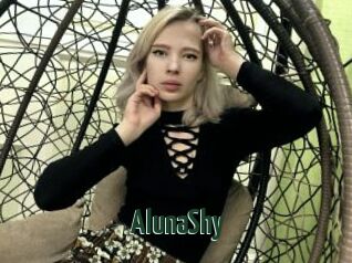 AlunaShy