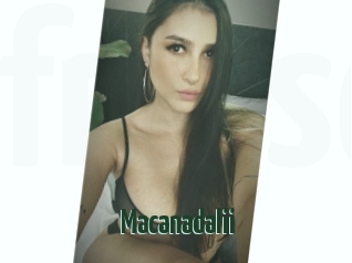 Macanadalii