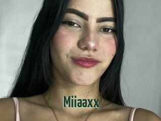 Miiaaxx