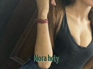 Nora_hoty