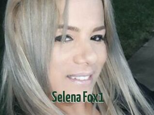 Selena_Fox1