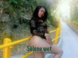 Selene_wet