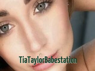 TiaTaylorBabestation