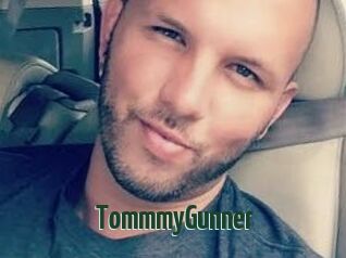 TommmyGunner